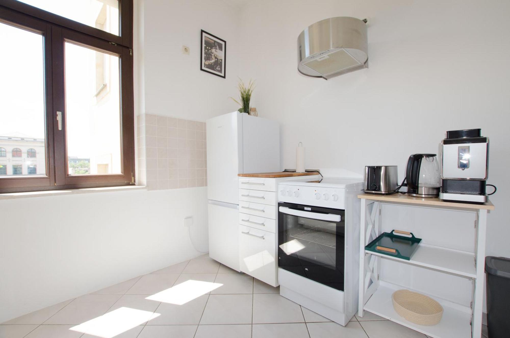 Casarina - Stilvoller Altbau In Zentraler Lage Apartment Dresden Ngoại thất bức ảnh