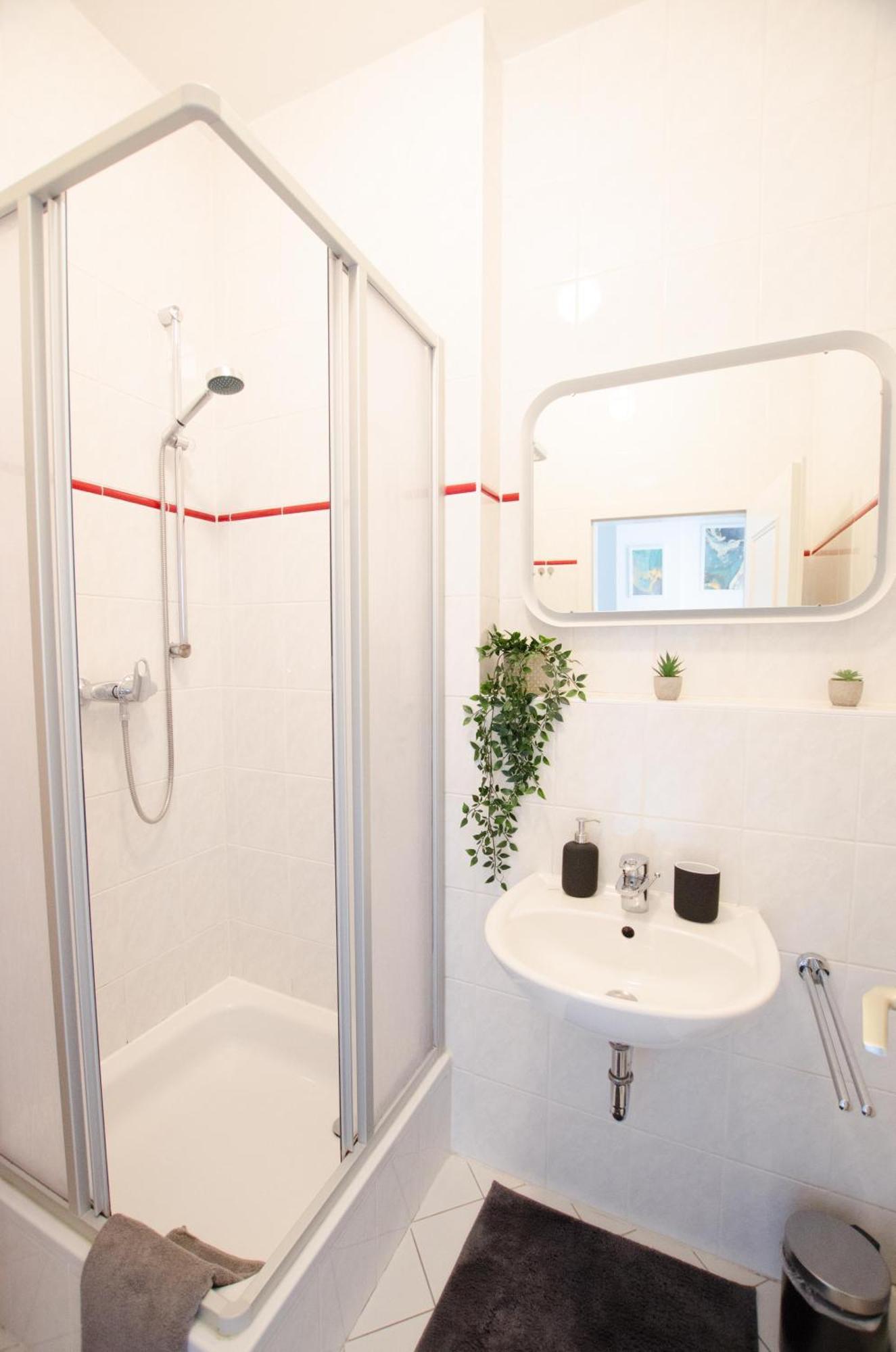 Casarina - Stilvoller Altbau In Zentraler Lage Apartment Dresden Ngoại thất bức ảnh