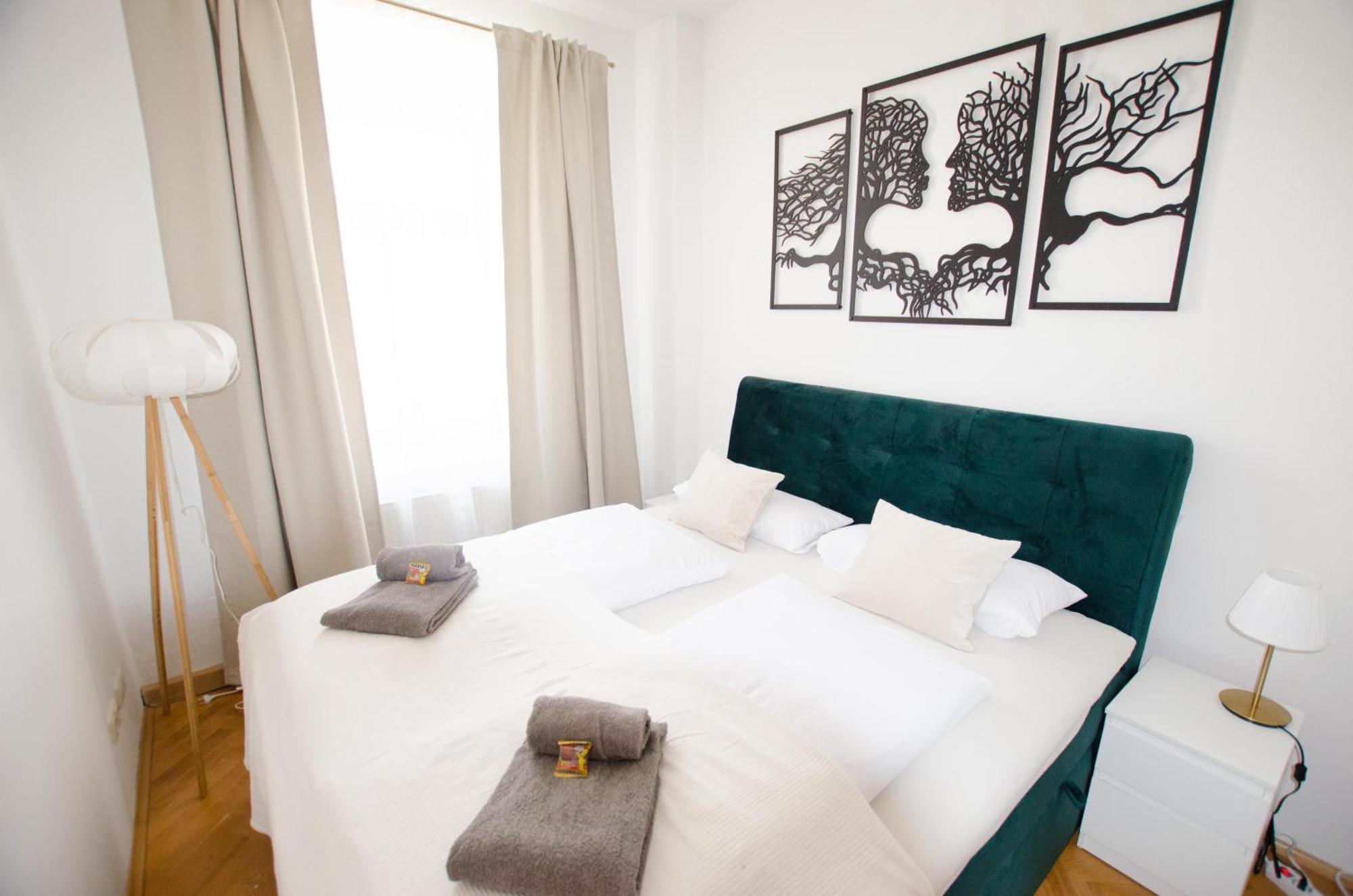 Casarina - Stilvoller Altbau In Zentraler Lage Apartment Dresden Ngoại thất bức ảnh